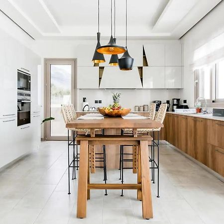 Etherealvilla-Family Villa With Pool Лурдата Екстериор снимка