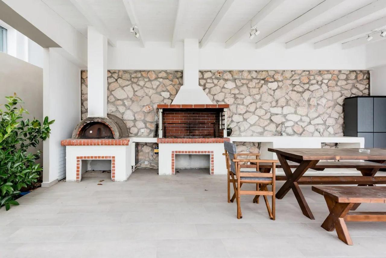 Etherealvilla-Family Villa With Pool Лурдата Екстериор снимка